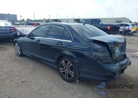2009 Mercedes-Benz C 300 Sport from USA, damaged, VIN WDDGF54X79R064584